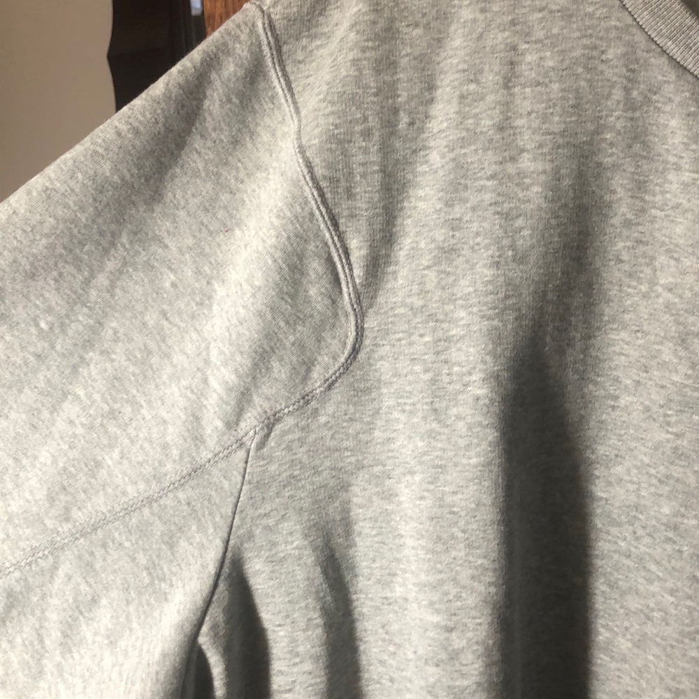 Gray Jordan crew neck - Picture 3 of 6